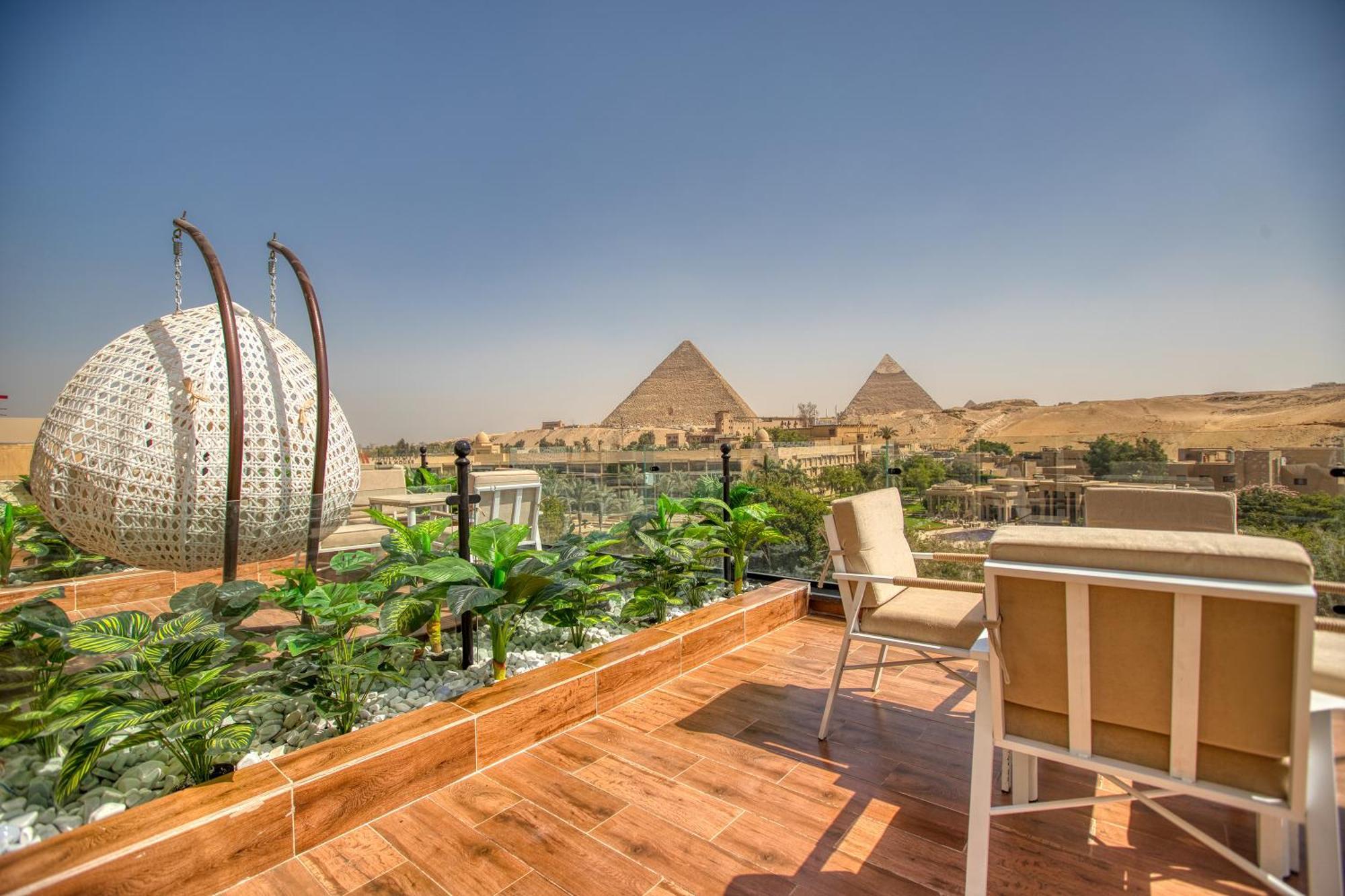 Gaia Pyramids Hotel Kafrat al Jabal Bagian luar foto