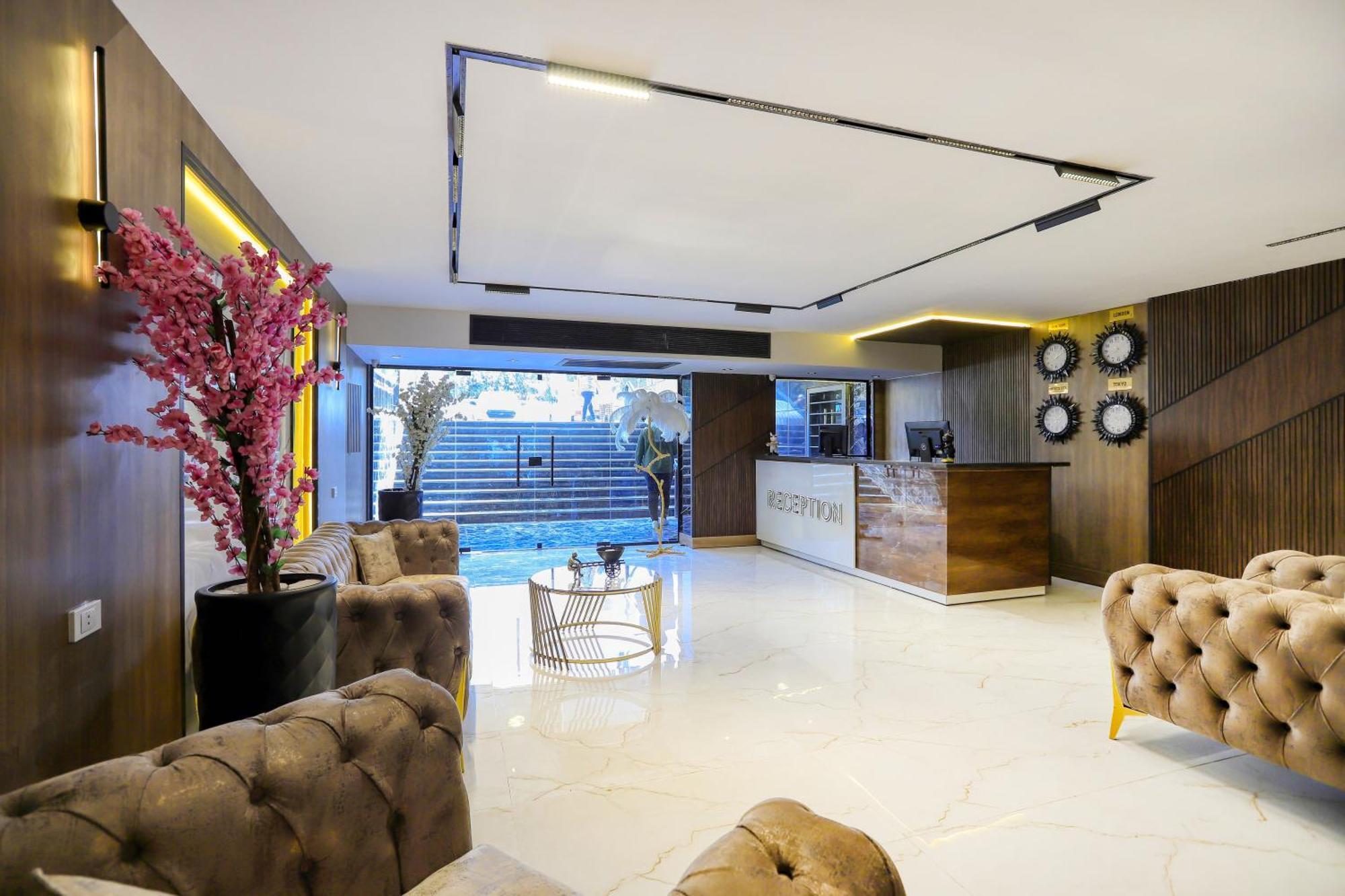 Gaia Pyramids Hotel Kafrat al Jabal Bagian luar foto